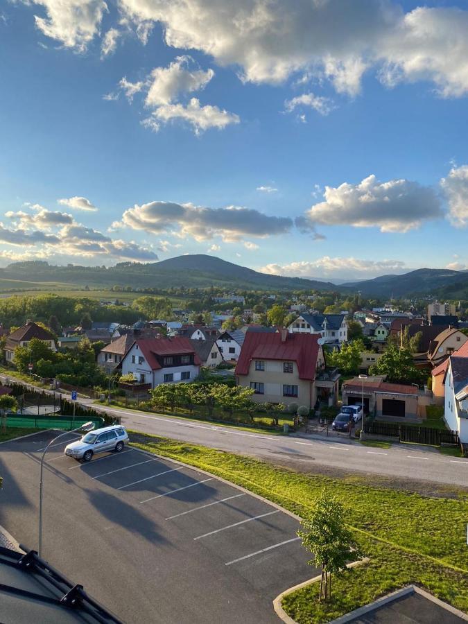 Deluxe Apartman Lisci Kopec Vrchlabi Luaran gambar